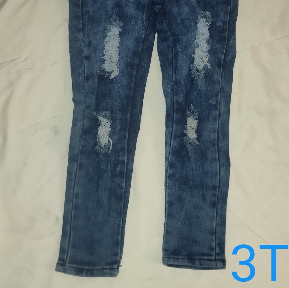 Long Ripped Jeans - Picture 2 of 2